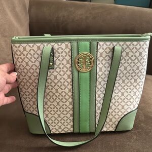 40 % off - Sale Coldwater Creek Green and Cream Tote Bag